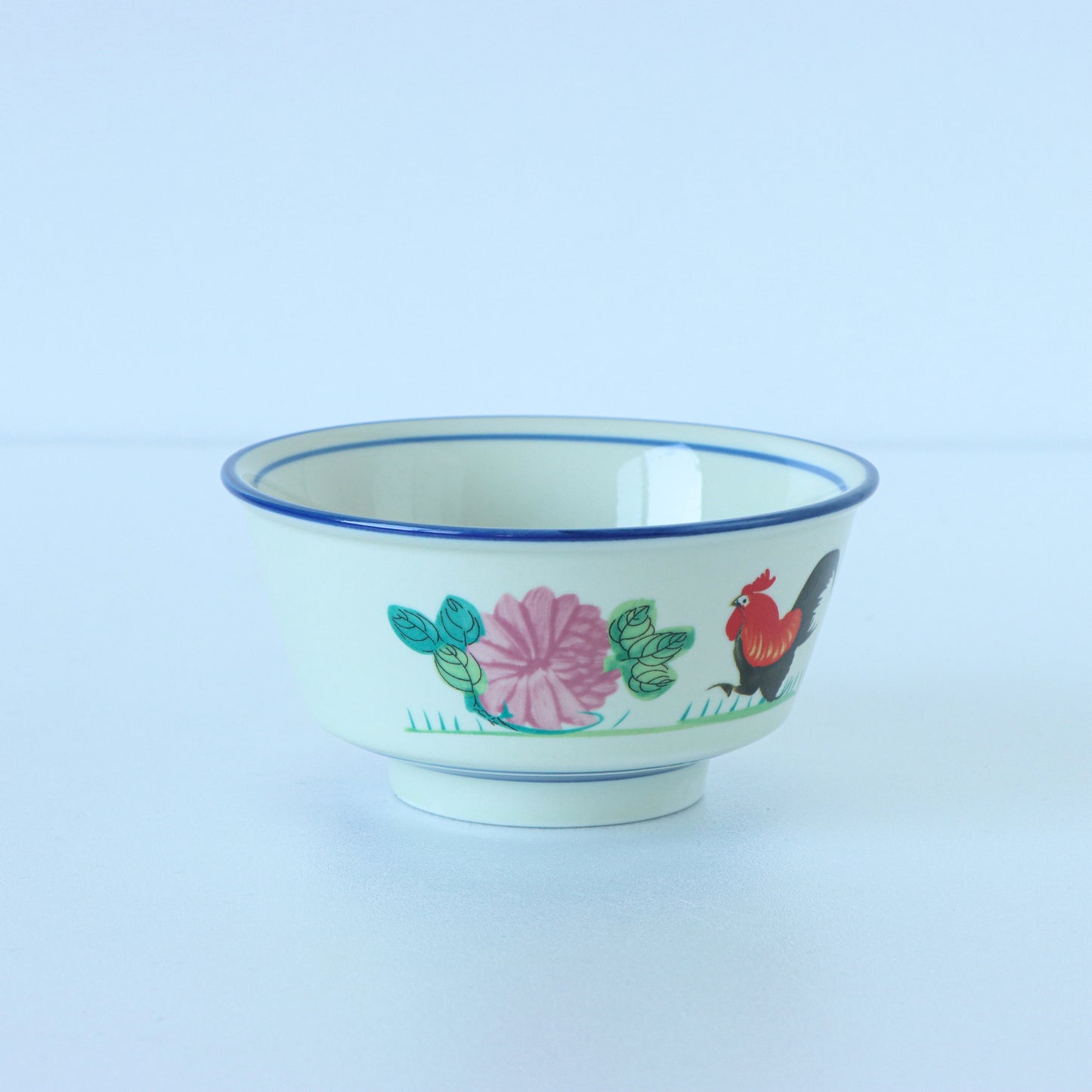 マレーシアから来たボウル ふち青/プラナカン食器/オリエンタル雑貨/人気の日用品